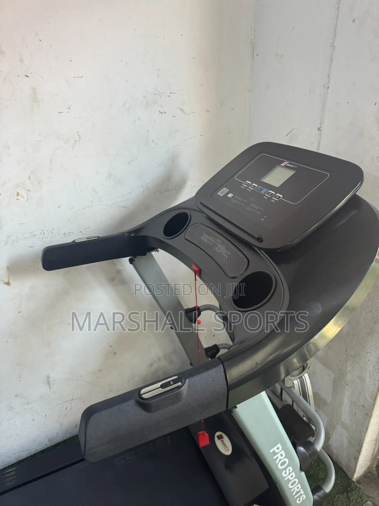 3hp Body Fit Treadmill With Incline and Massager