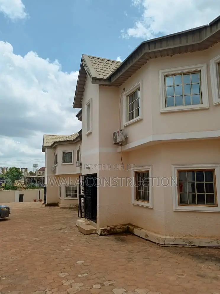 Furnished 2bdrm Duplex in Gaduwa for rent