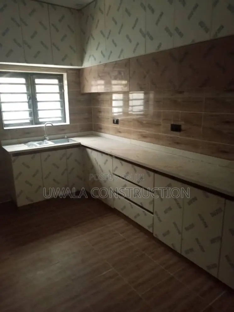 Furnished 3bdrm Duplex in Gaduwa for sale