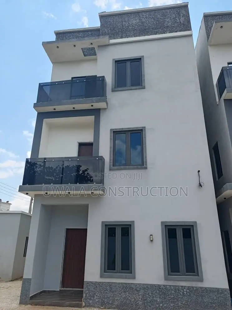 Furnished 3bdrm Duplex in Gaduwa for sale