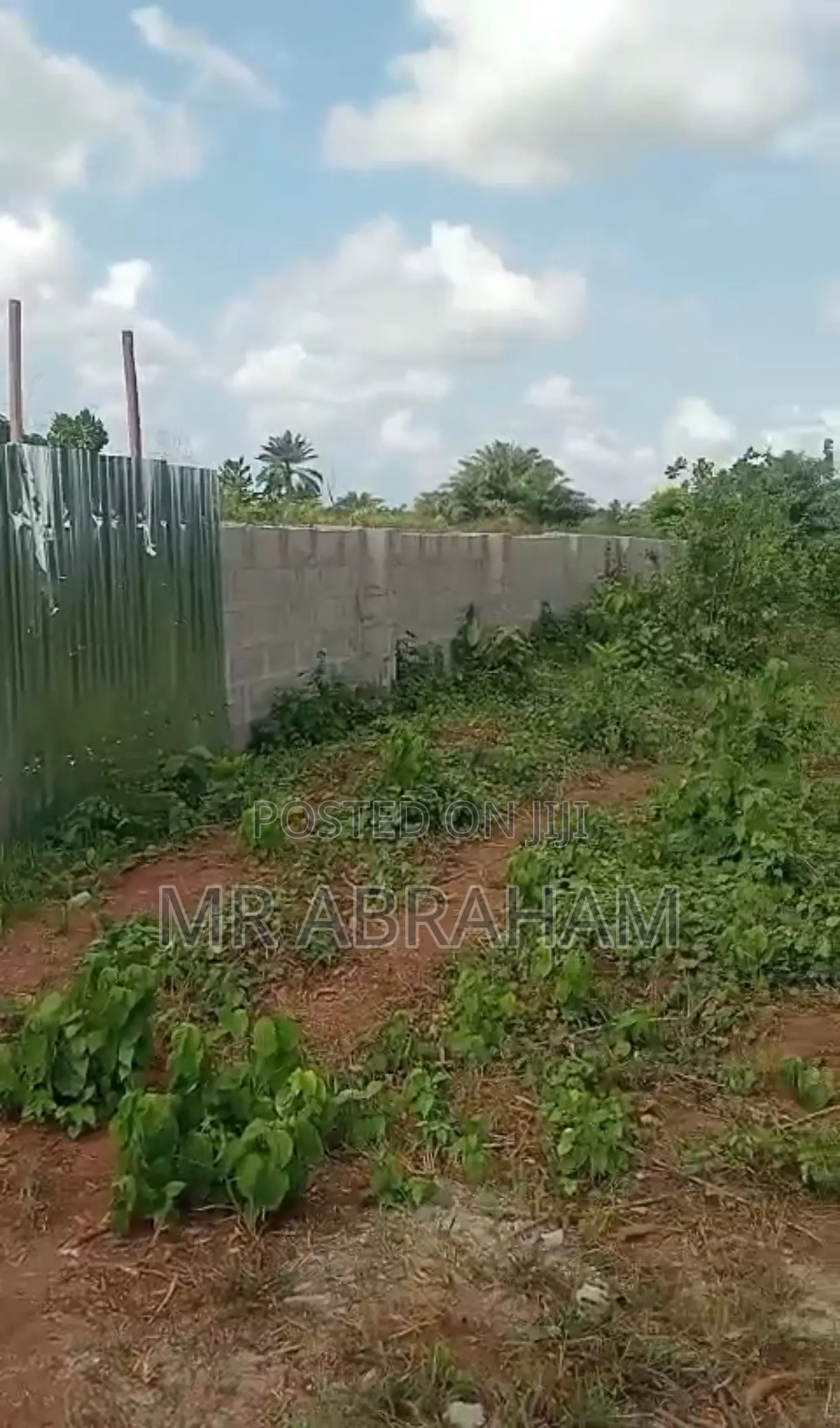 6 Plots of Land for Sell