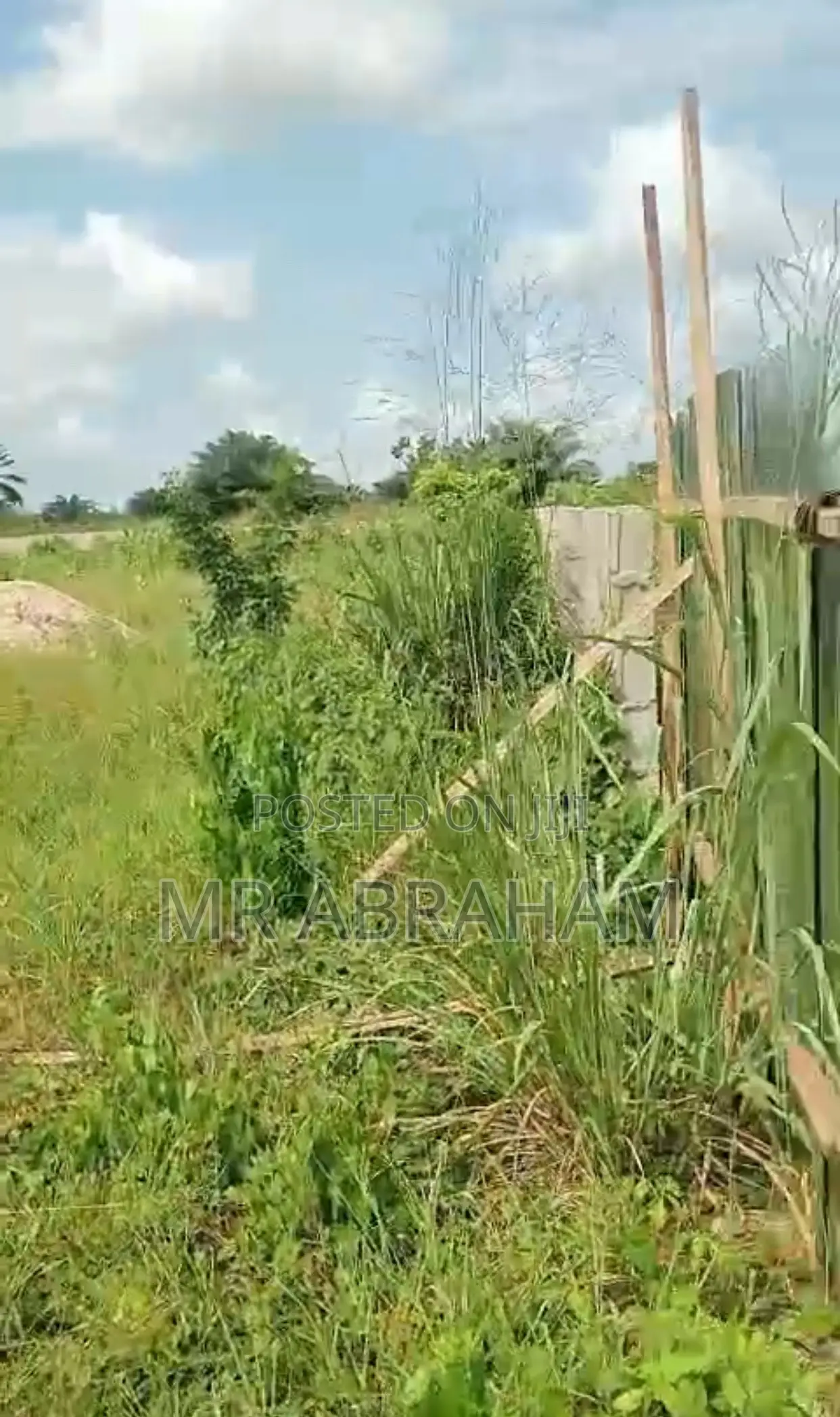 6 Plots of Land for Sell