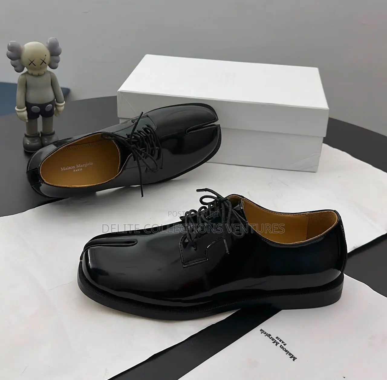 *Maison Margiela Tabi Leather Lace Up in Black*
