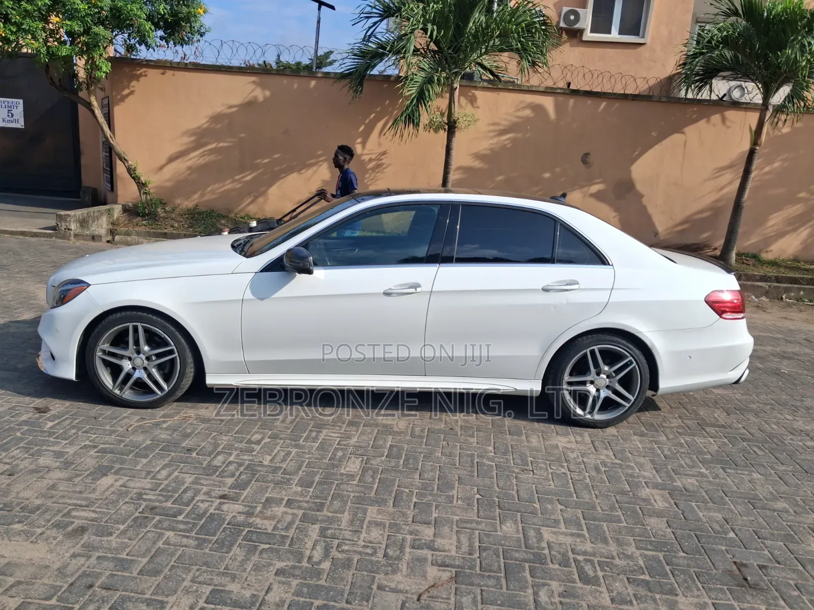 Mercedes-Benz E400 2015 White