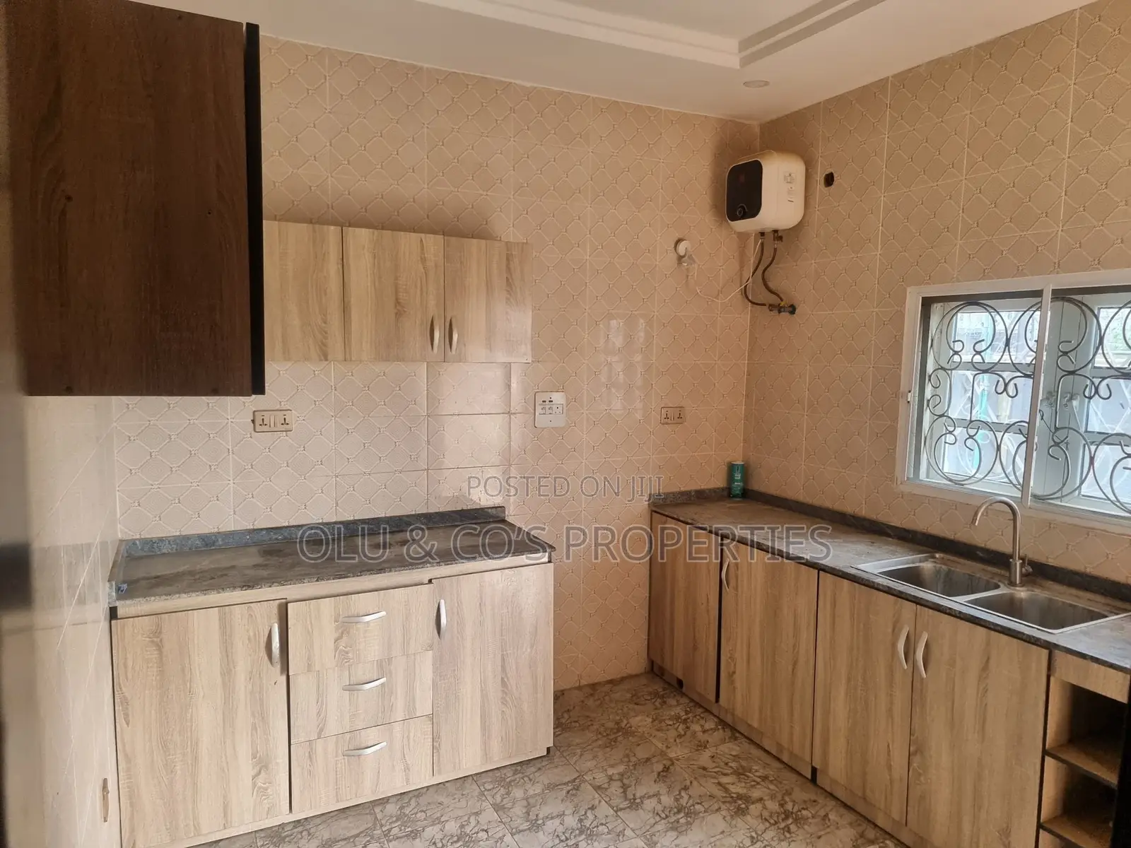 3bdrm Bungalow in Von District for sale