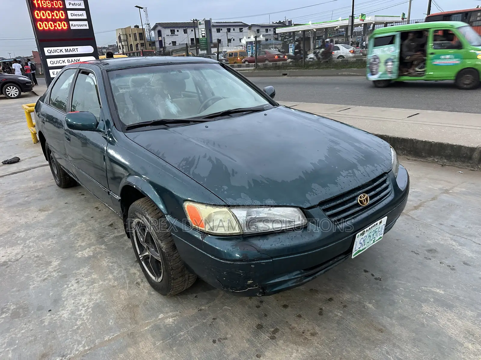 Toyota Camry LE 4dr Sedan (2.2L 4cyl 4A) 2001 Green