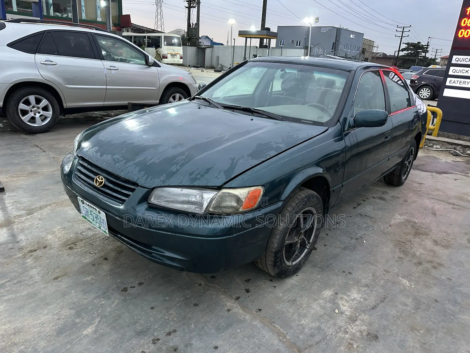 Toyota Camry LE 4dr Sedan (2.2L 4cyl 4A) 2001 Green