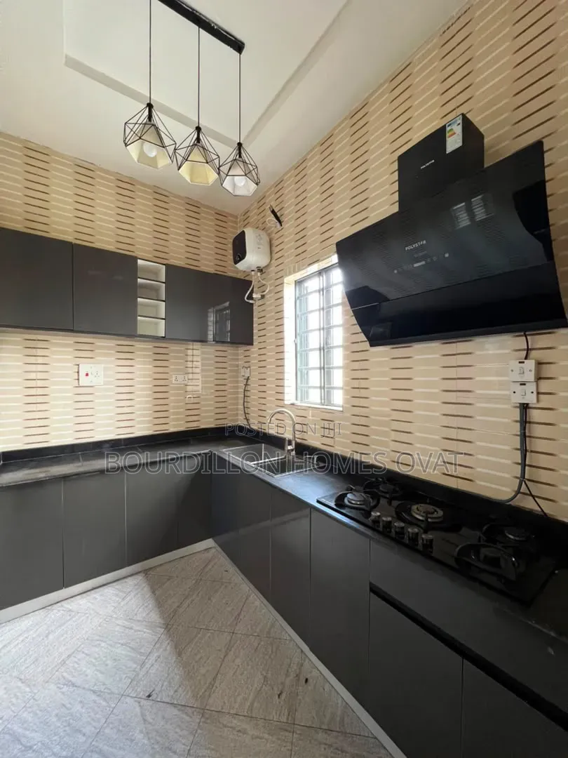 3bdrm Duplex in Orchid Lekki Lagos for rent