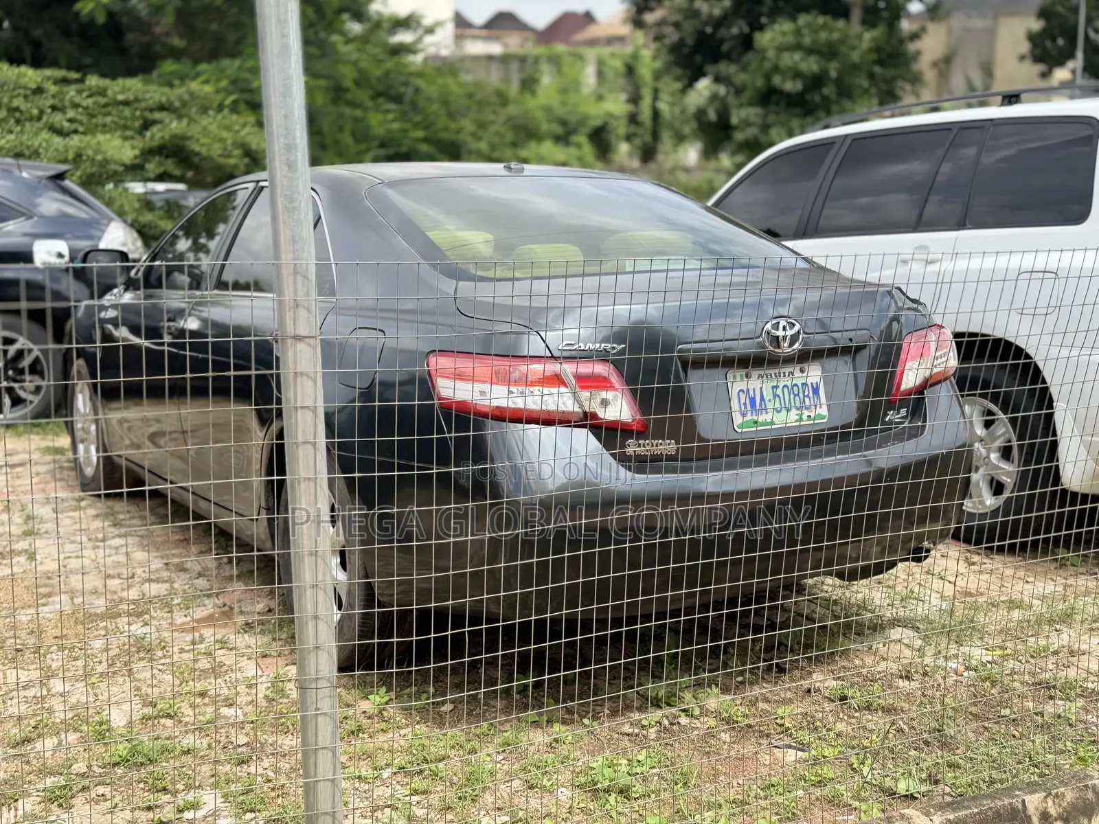 Toyota Camry LE 4dr Sedan (2.5L 4cyl 6AM) 2010 Gray