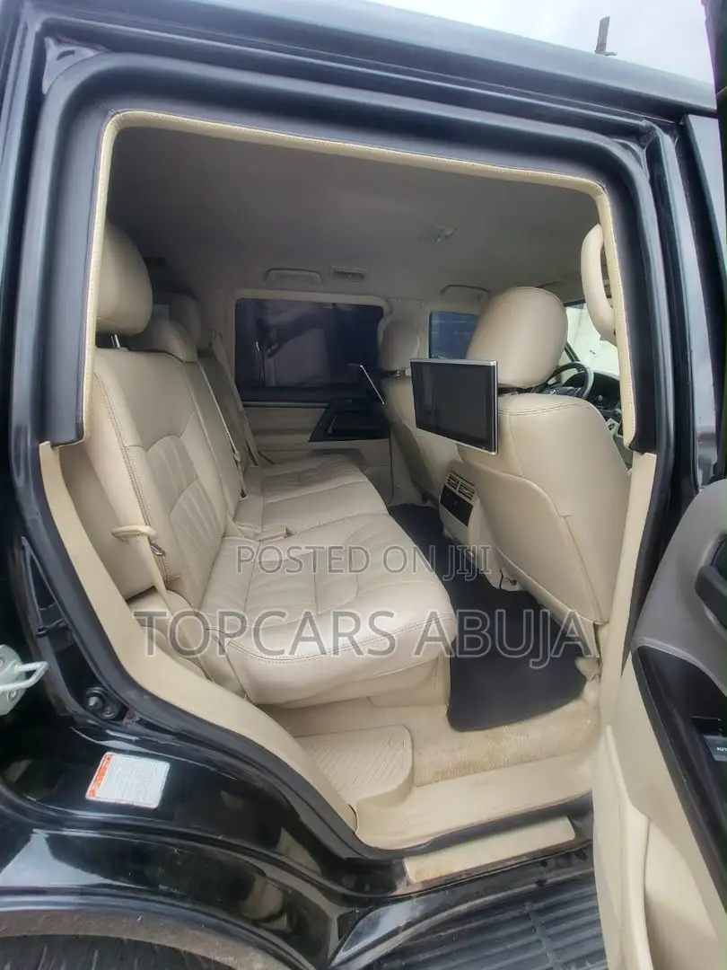 Toyota Land Cruiser 2021 Black