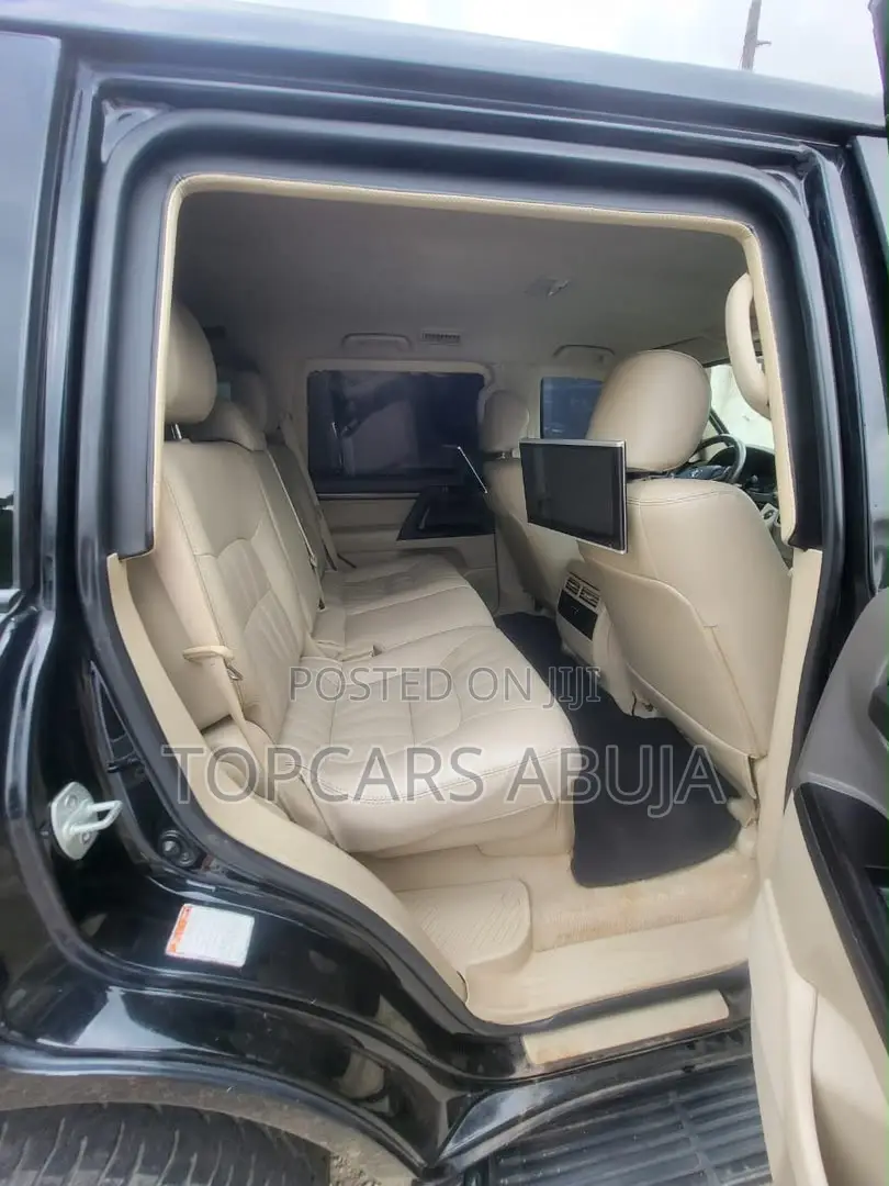 Toyota Land Cruiser 2021 Black