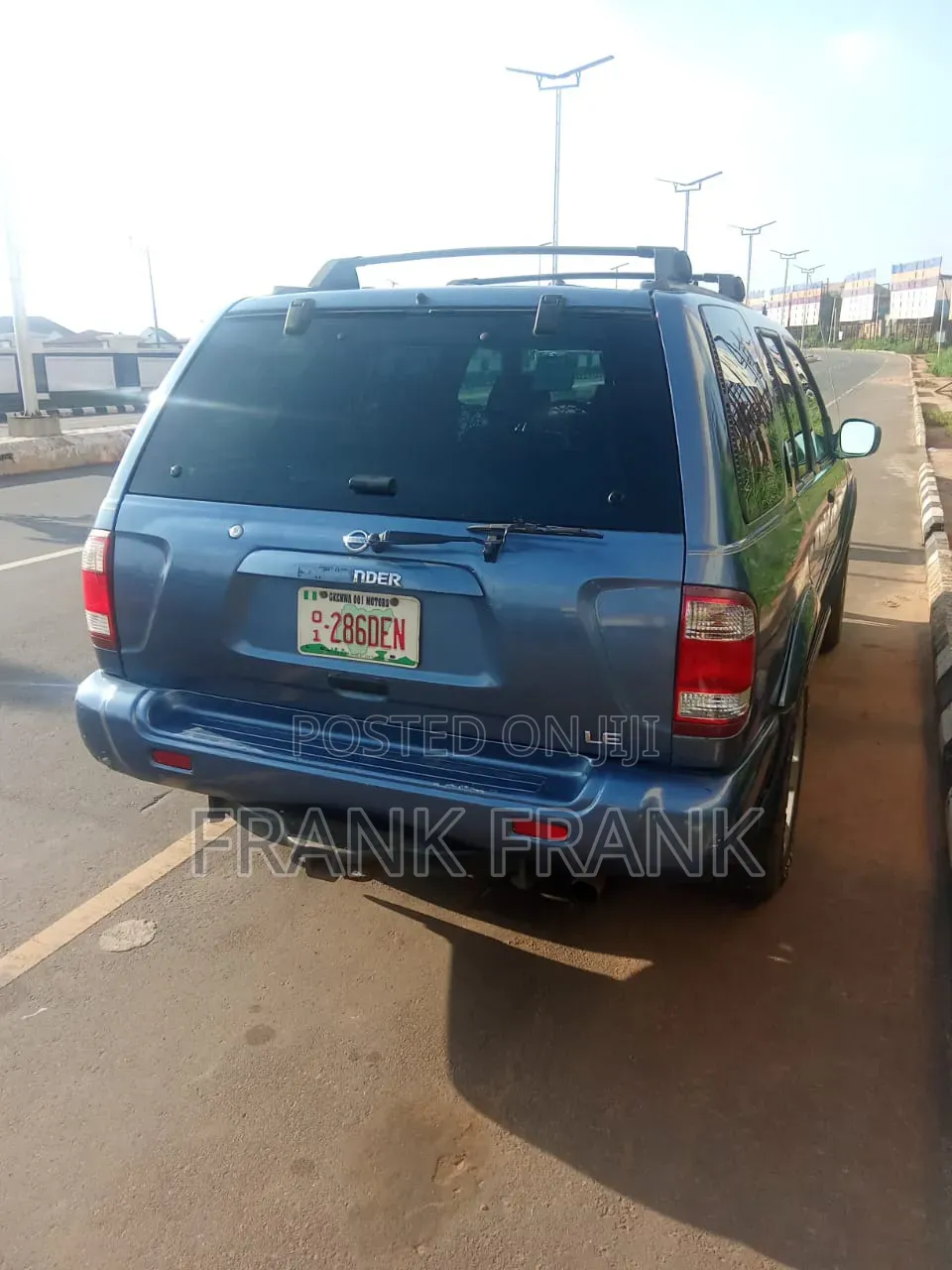 Nissan Pathfinder 2003 Blue