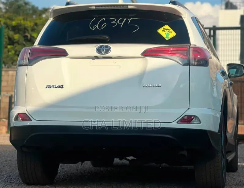 Toyota RAV4 Limited AWD (2.5L 4cyl 6A) 2016 Off white