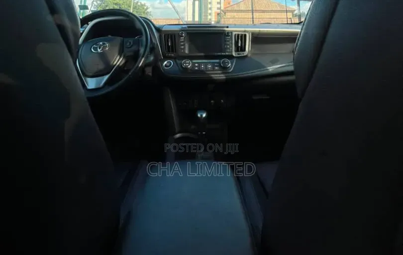 Toyota RAV4 Limited AWD (2.5L 4cyl 6A) 2016 Off white