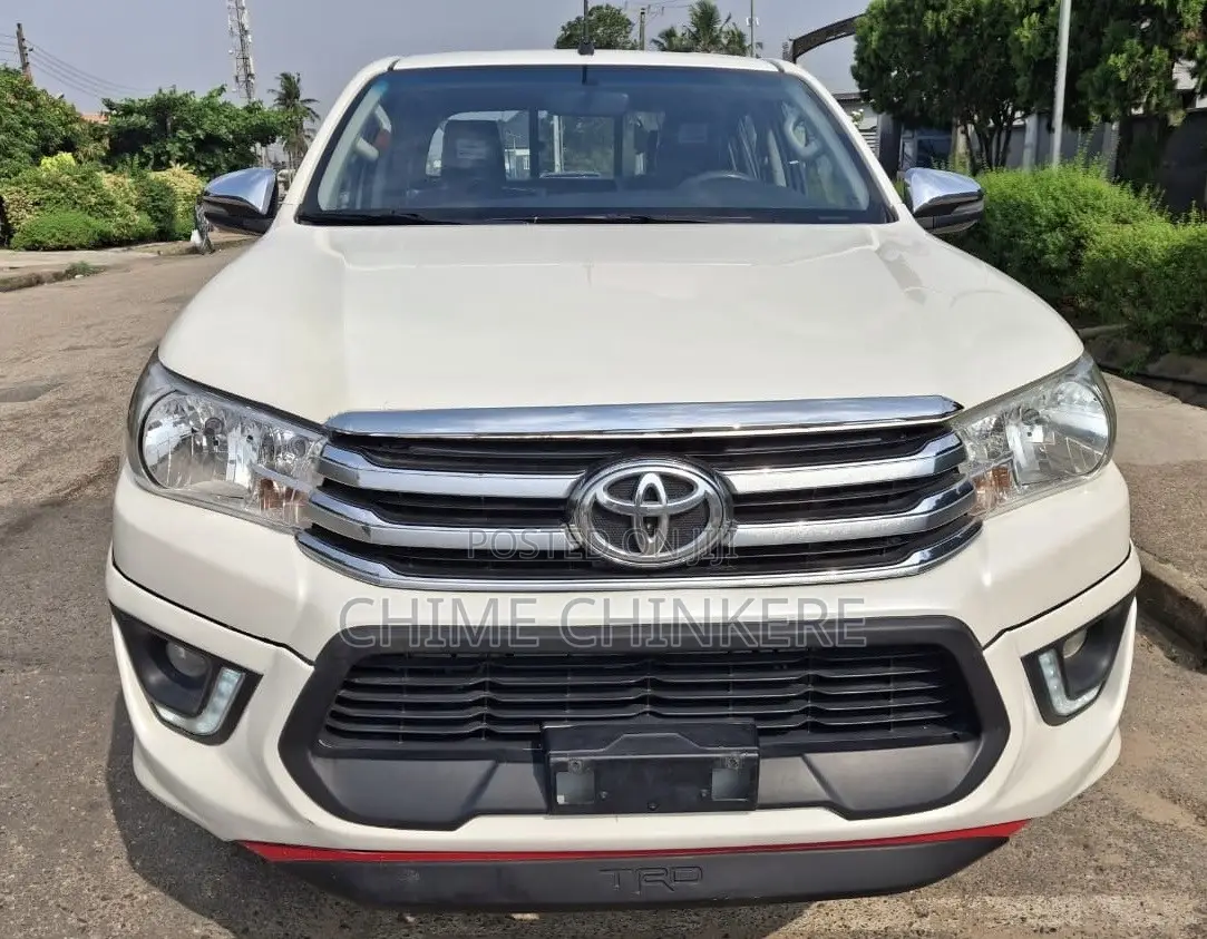Toyota Hilux Revo Smart Cab Deisel 2.8 RWD 2019 White