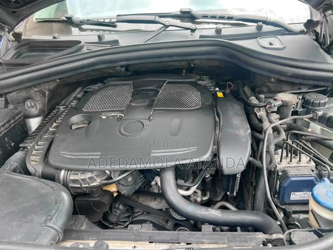 Mercedes-Benz M Class 2012 Silver