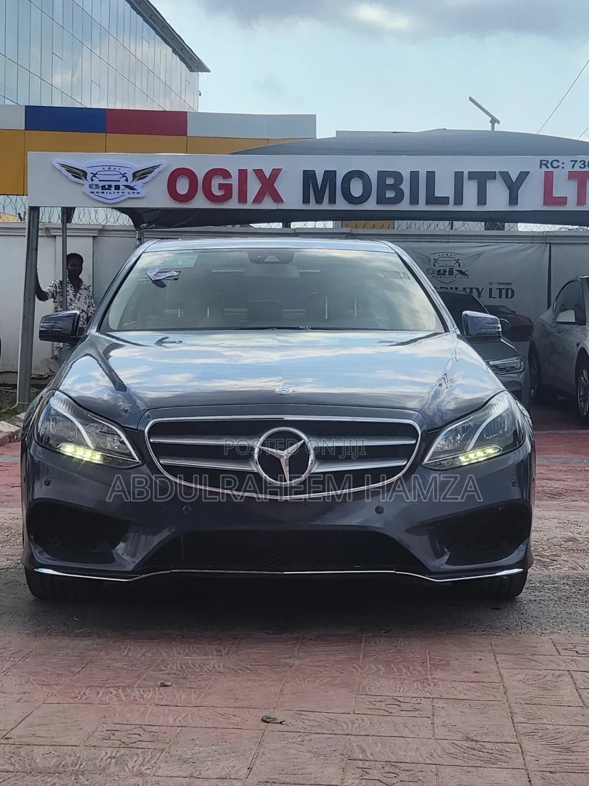 Mercedes-Benz E350 2014 Blue