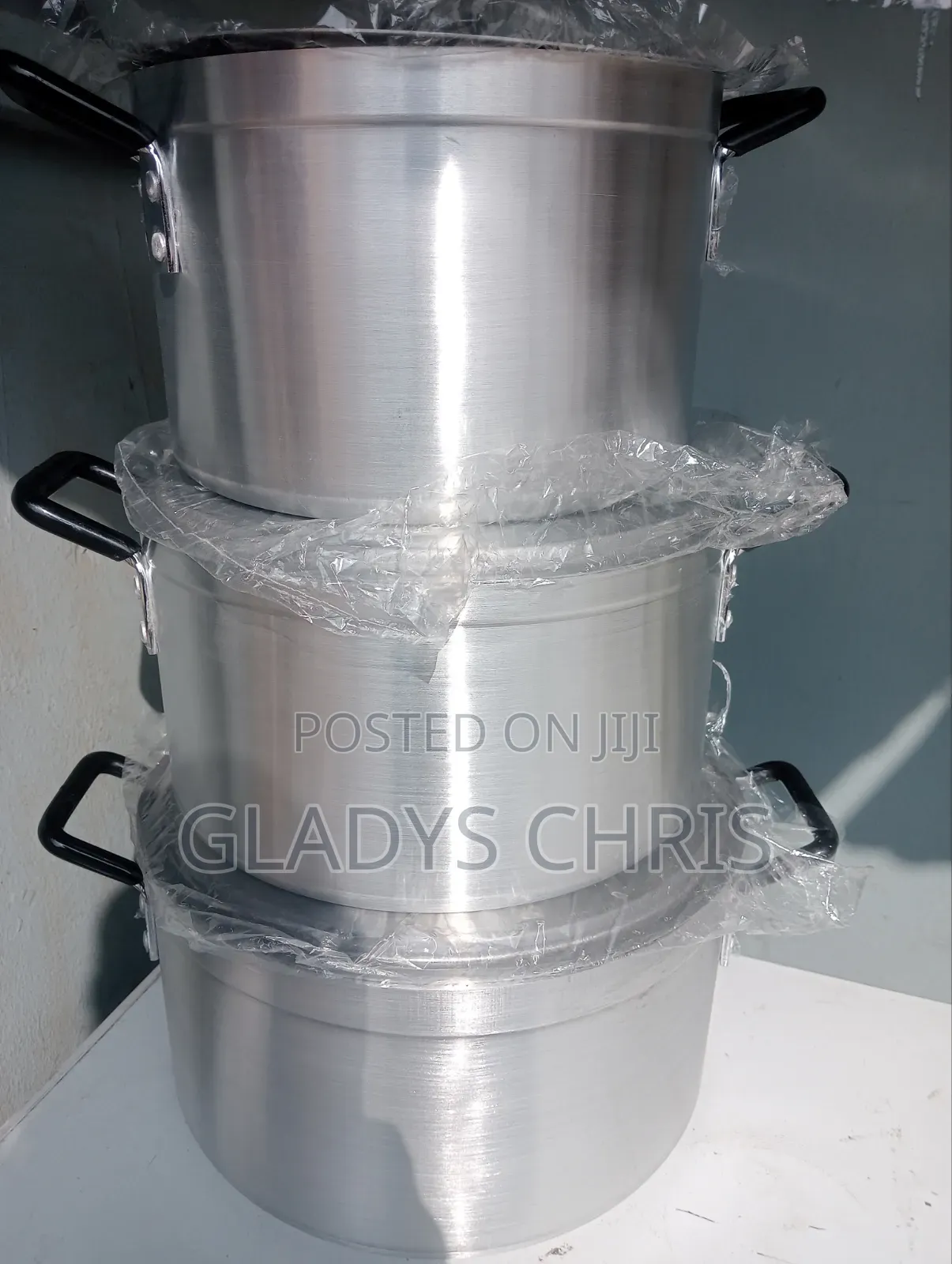 Set of Pot/Qaulity and Heavy Aluminium Pot