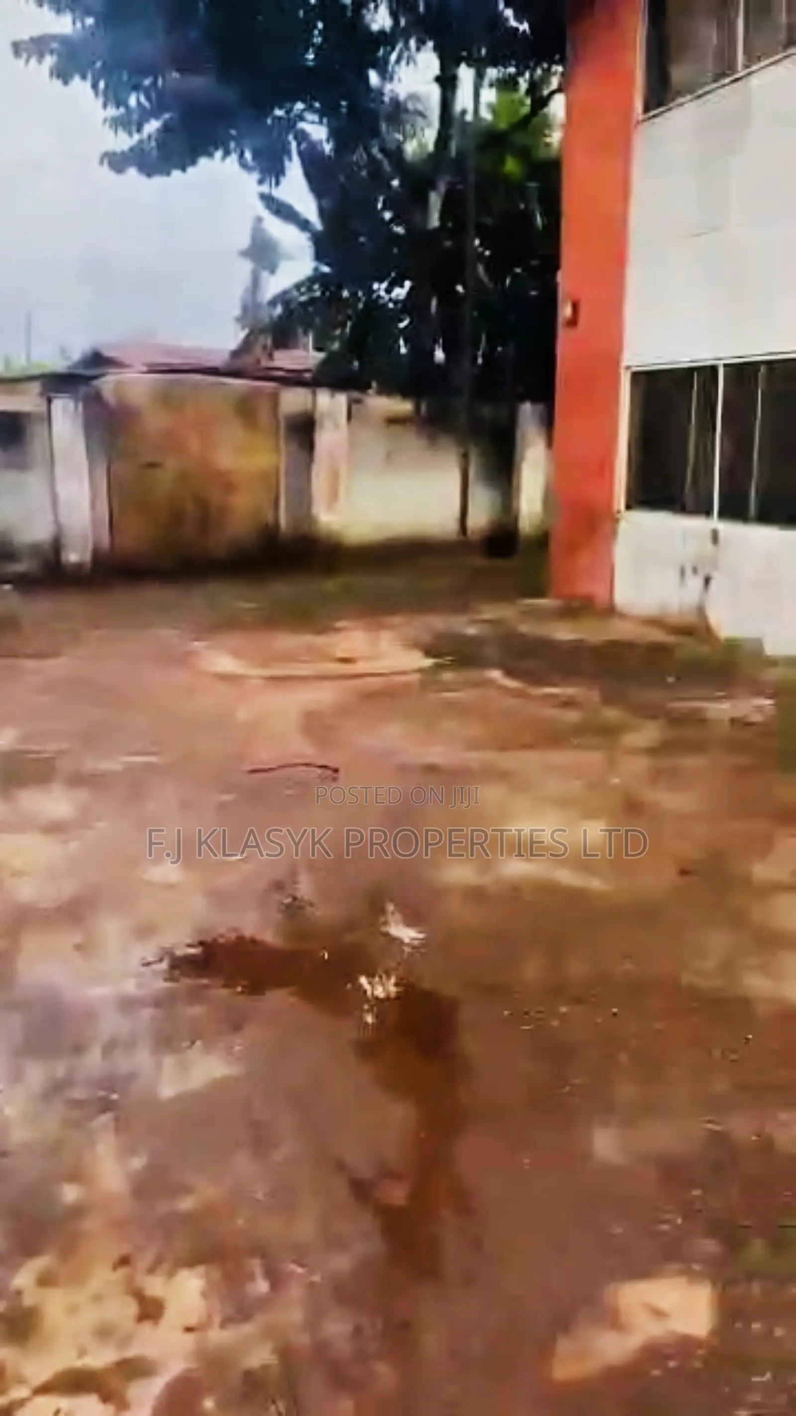 12bdrm Block of Flats in Edo State for sale