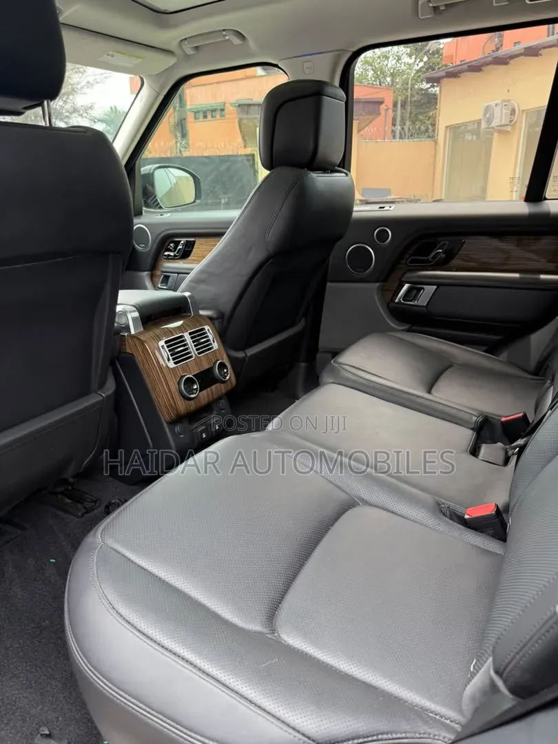Land Rover Range Rover Vogue 2019 Black