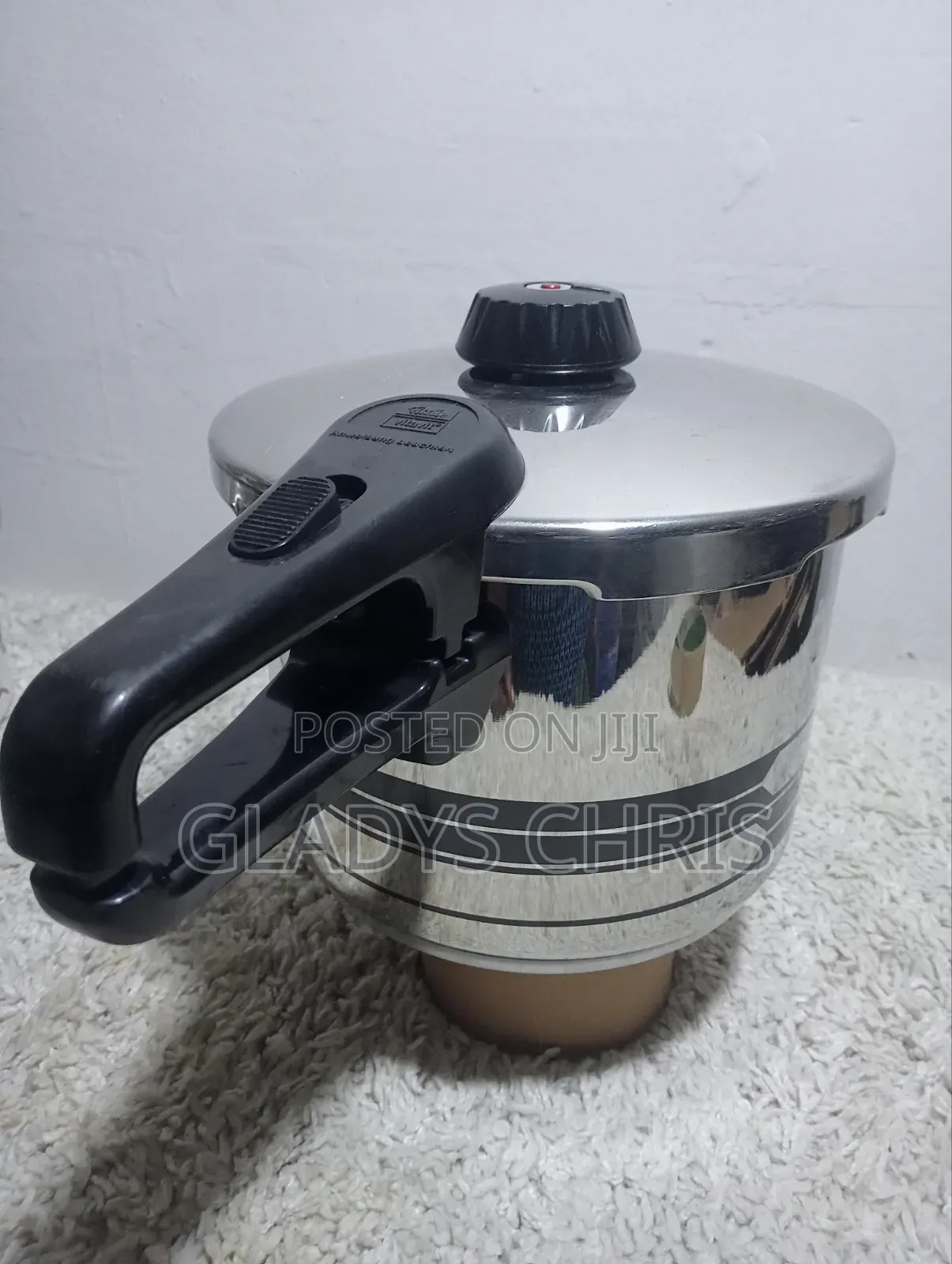 Pressure Pot/6 Liters Pressure Cooker