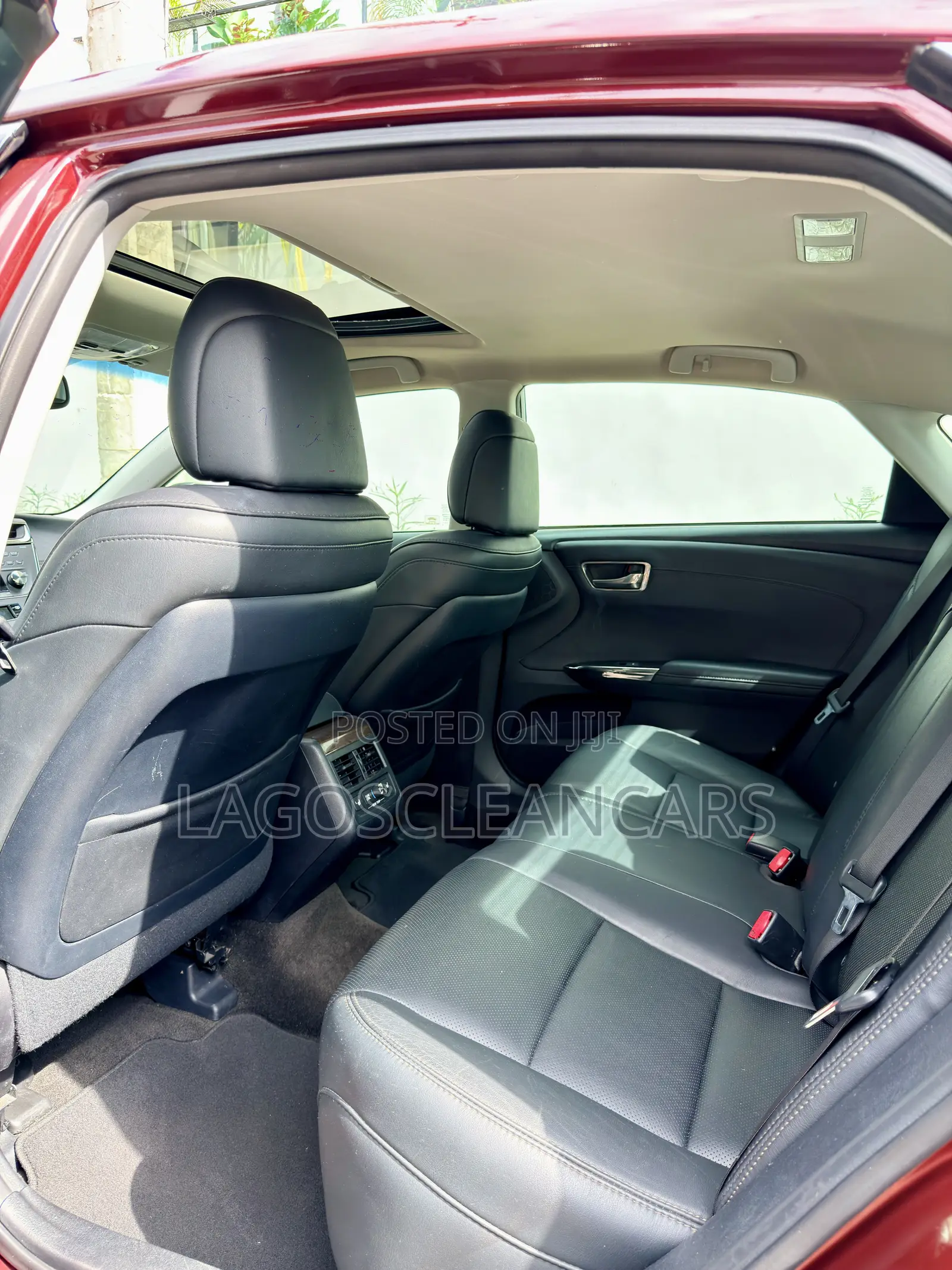 Toyota Avalon Limited Sedan FWD (3.5L 6cyl 6A) 2013 Burgundy