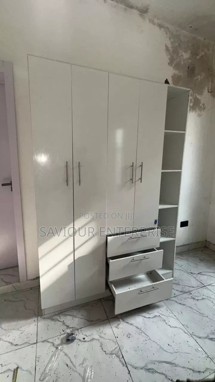 Wardrobe With Shoes Rack