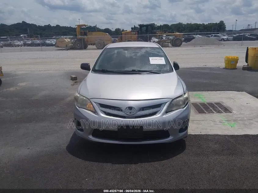 Toyota Corolla 2013 Silver