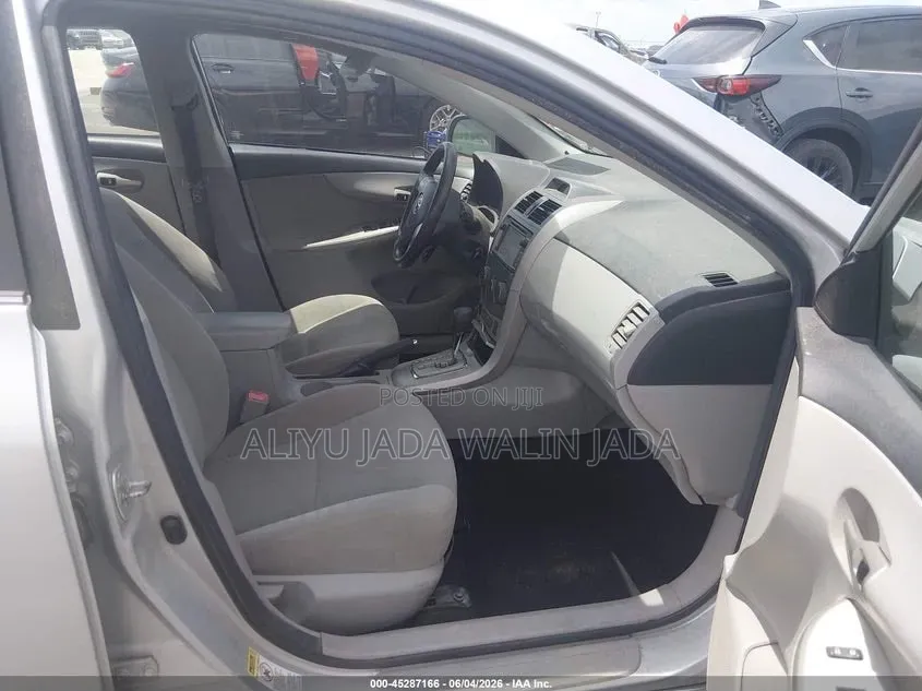 Toyota Corolla 2013 Silver