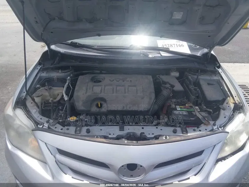 Toyota Corolla 2013 Silver
