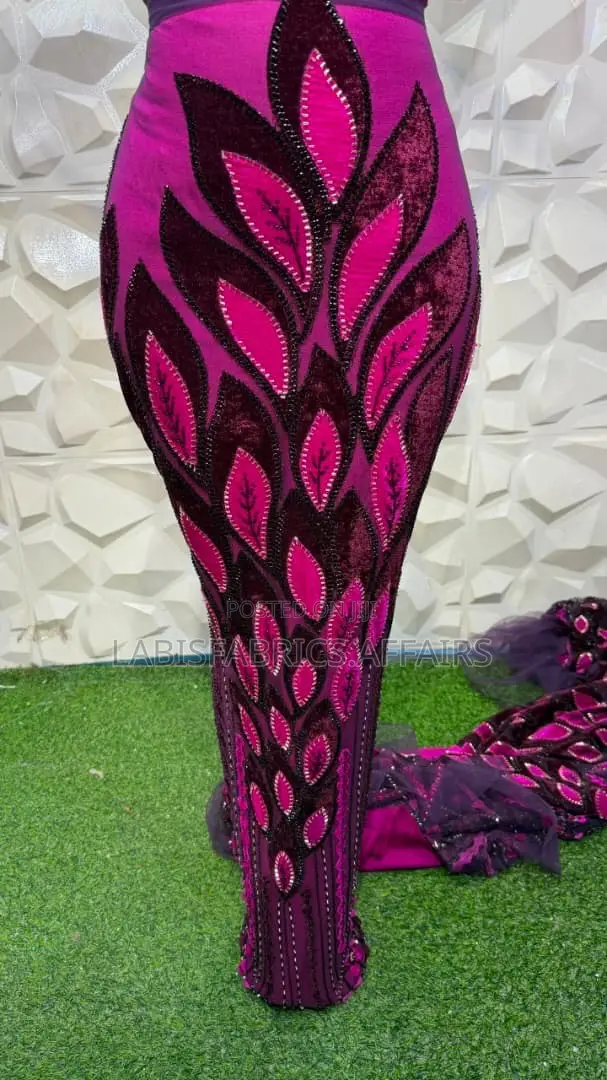 LUXURY VELVETbeaded Lace