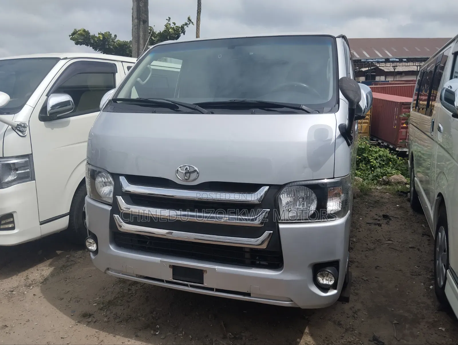 Toyota HiAce 2014 Grey