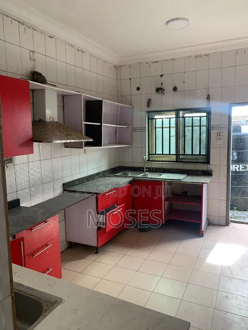 4bdrm Duplex in Chevy View Estate, Chevron for rent