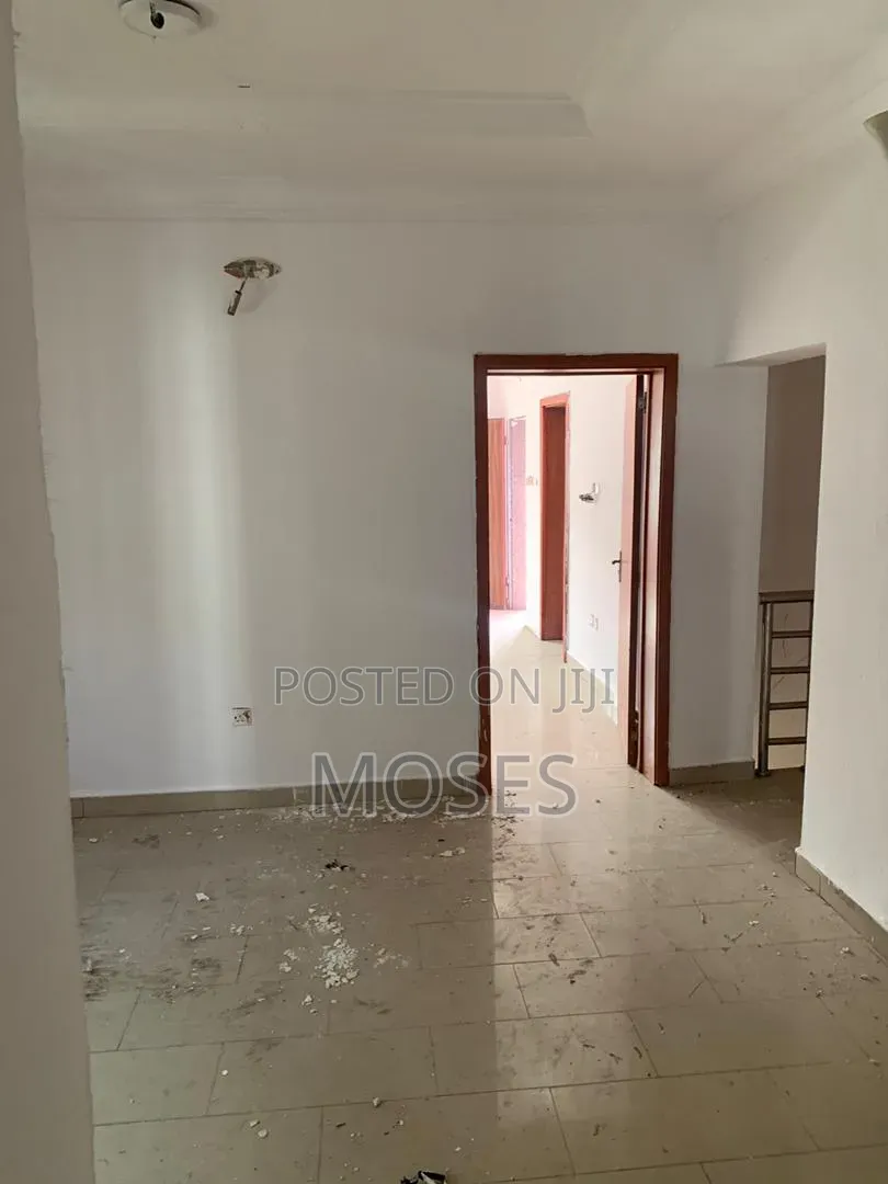 4bdrm Duplex in Chevy View Estate, Chevron for rent