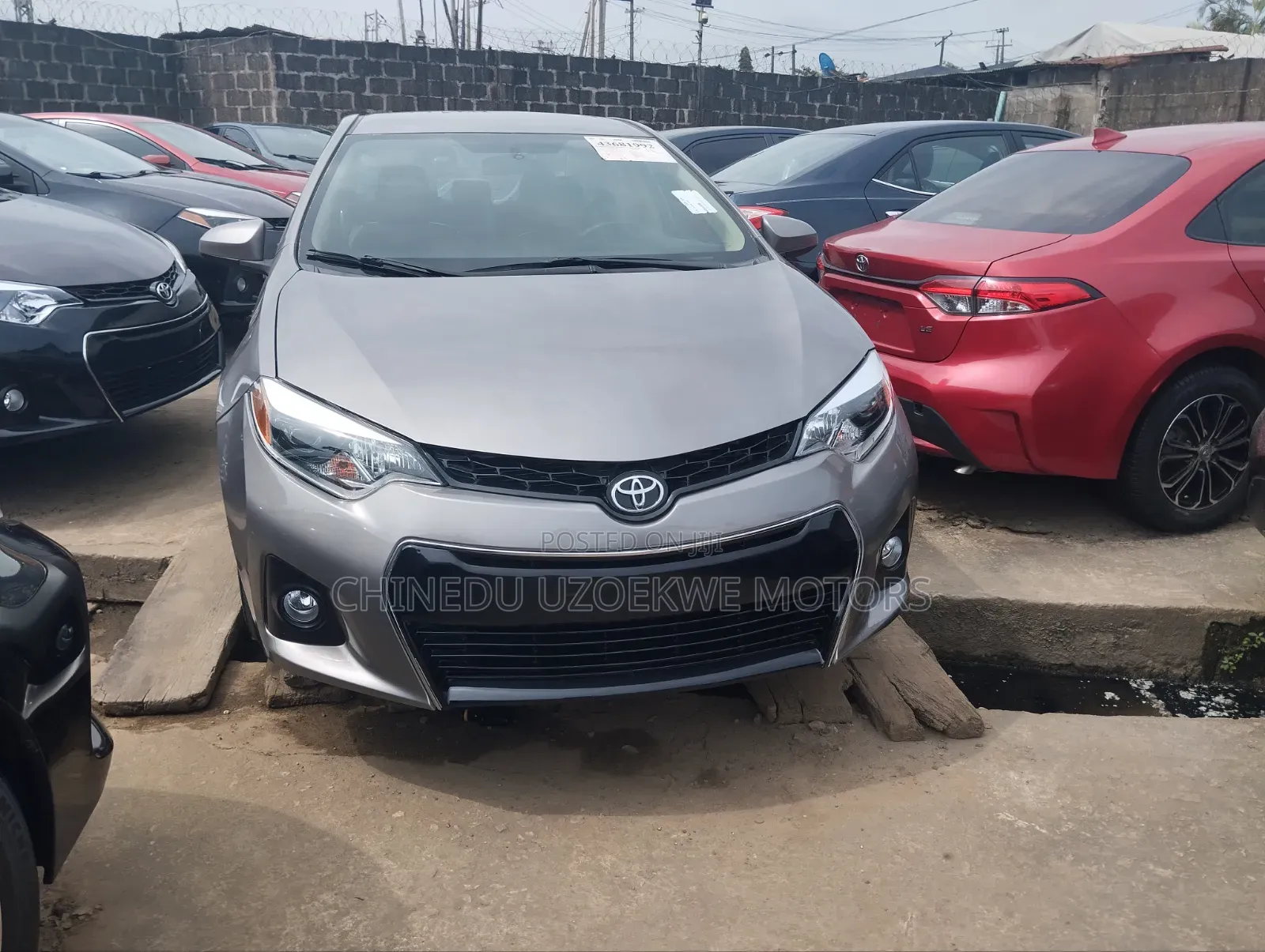 Toyota Corolla 2016 Gold