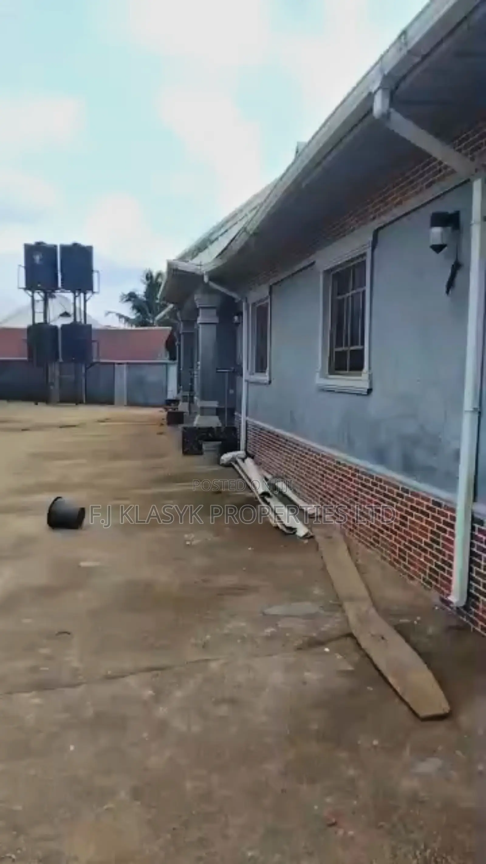 Furnished 12bdrm Block of Flats in Benin City for sale