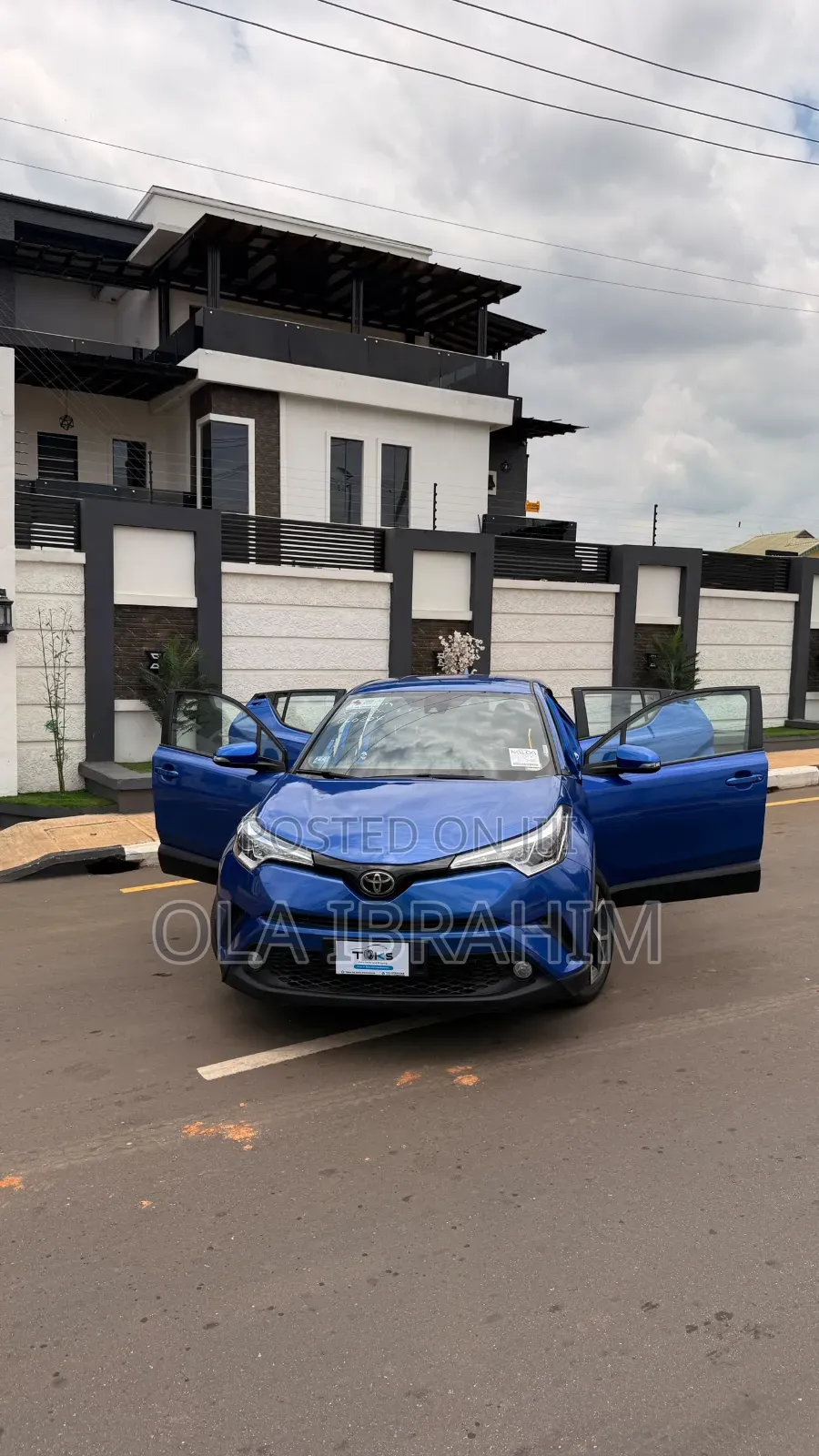 Toyota C-HR 2018 Blue