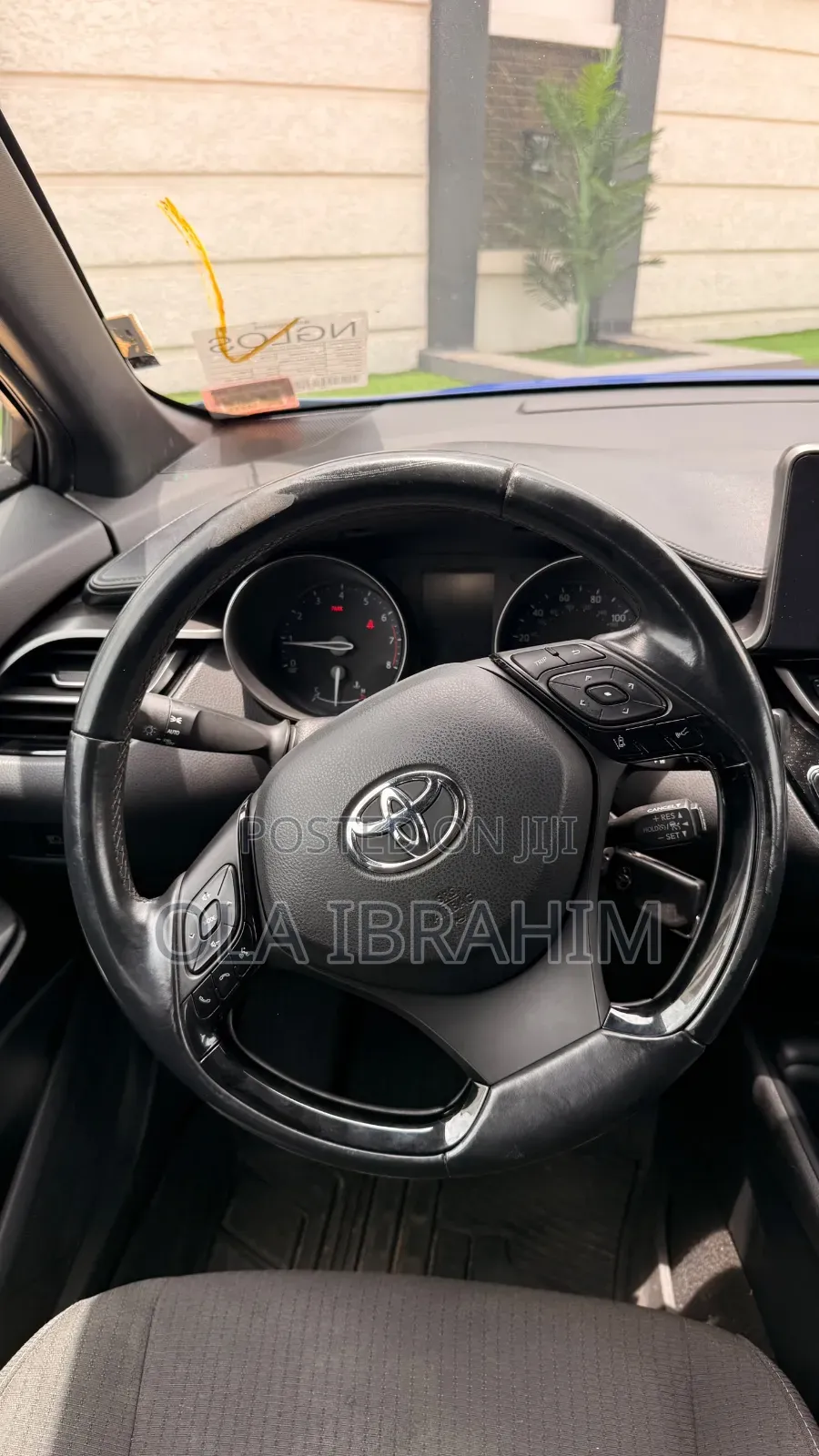 Toyota C-HR 2018 Blue