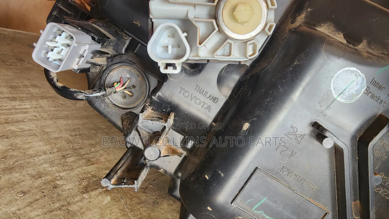 Right Side Headlamp Toyota Hilux 2020-2026 Original Toyota
