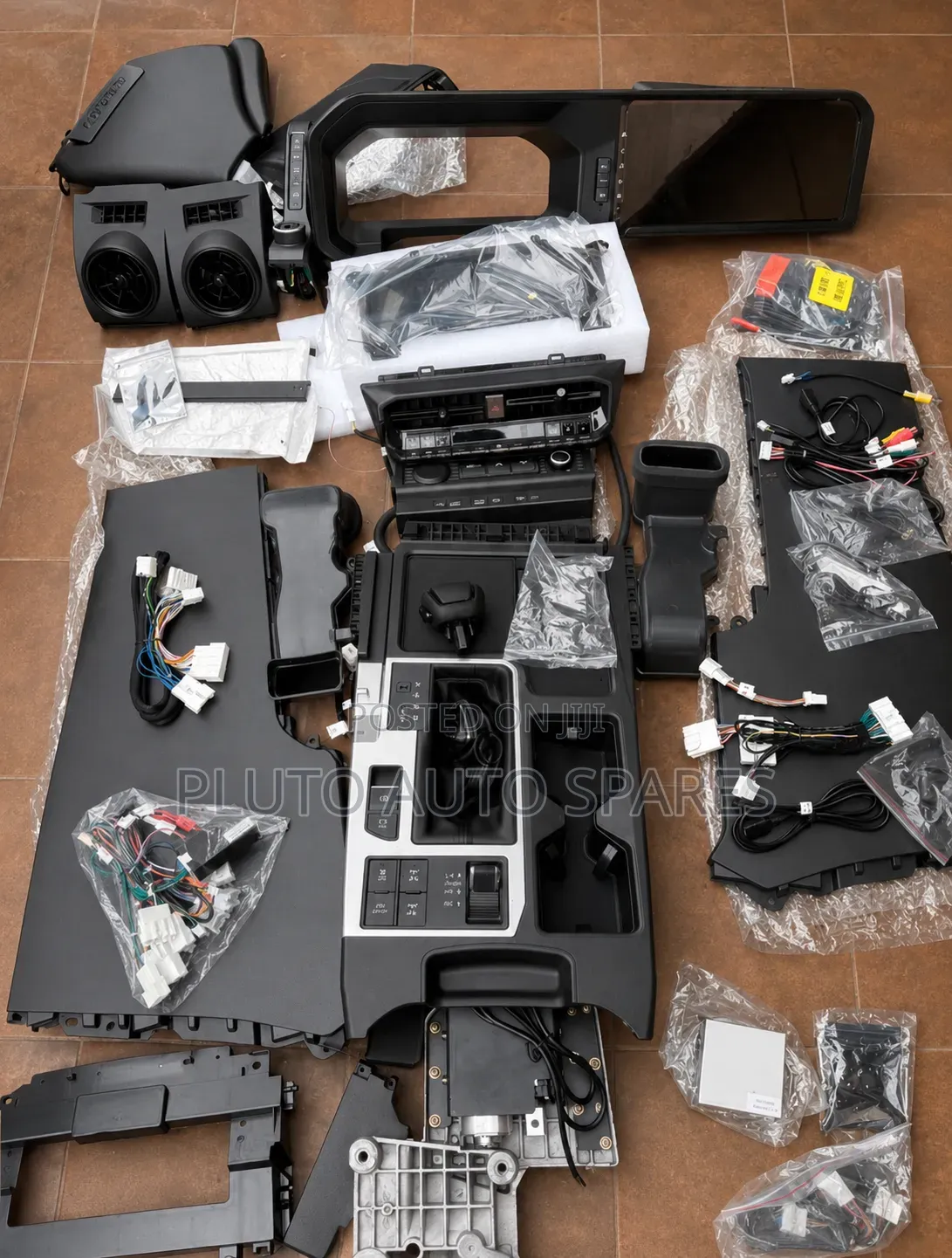 Prado 2010/2015 Interior Upgrade to 2025 Android & Consoles