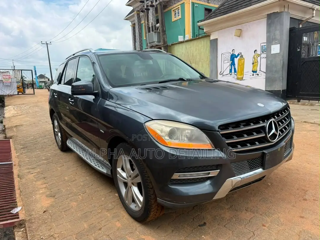 Mercedes-Benz M Class 2013 Black