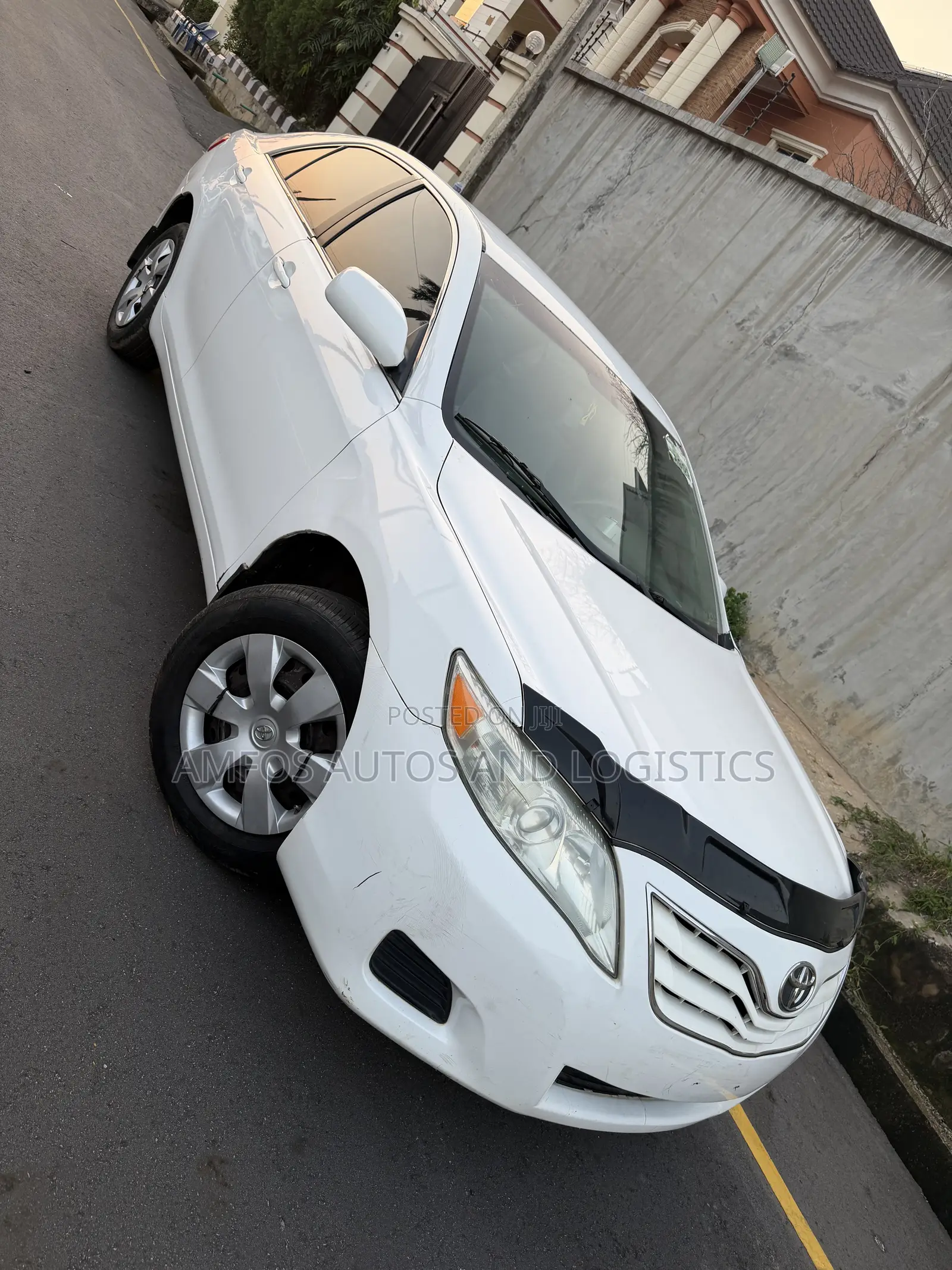 Toyota Camry LE 4dr Sedan (2.5L 4cyl 6AM) 2010 Off white