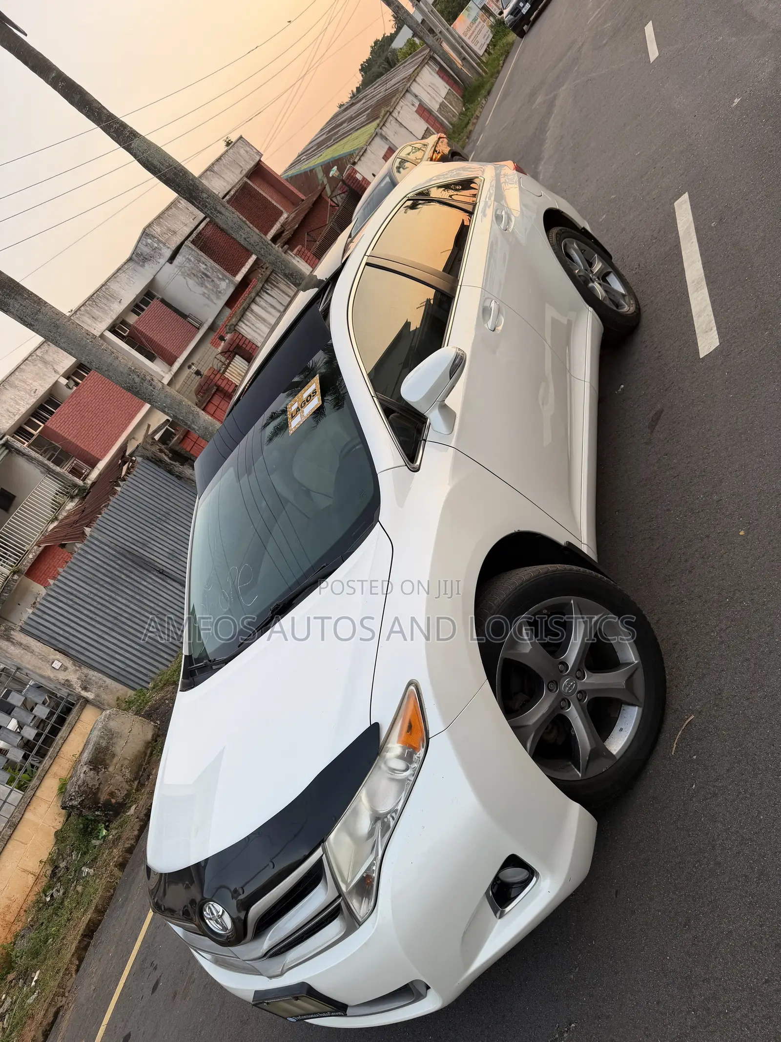 Toyota Venza XLE 4dr Wagon (3.5L 6cyl 6A) 2014 Off white