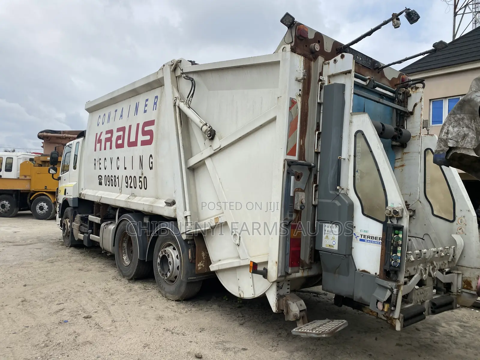 Garage Compactor Truck
