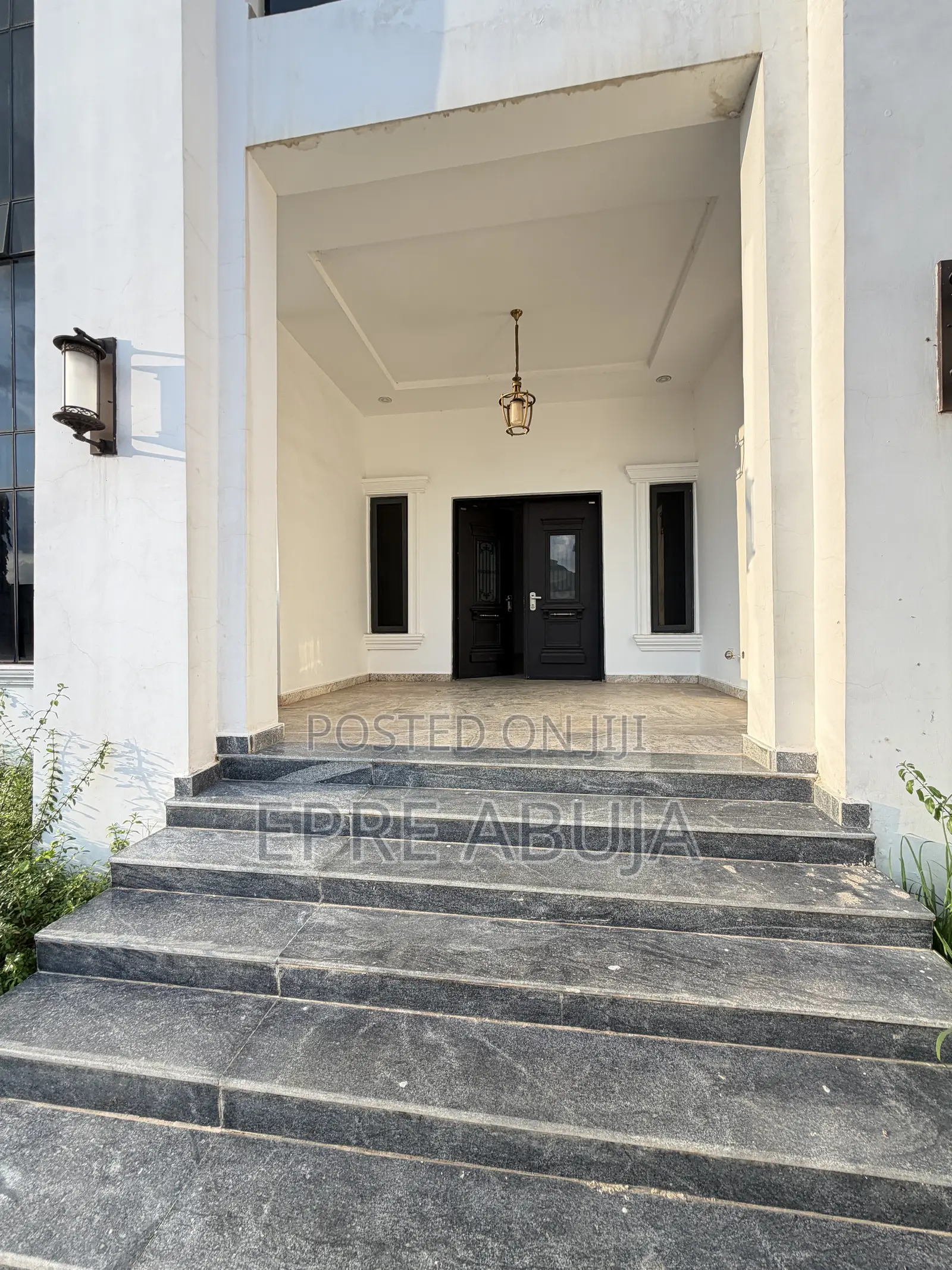 7bdrm Mansion in Guzape District for sale
