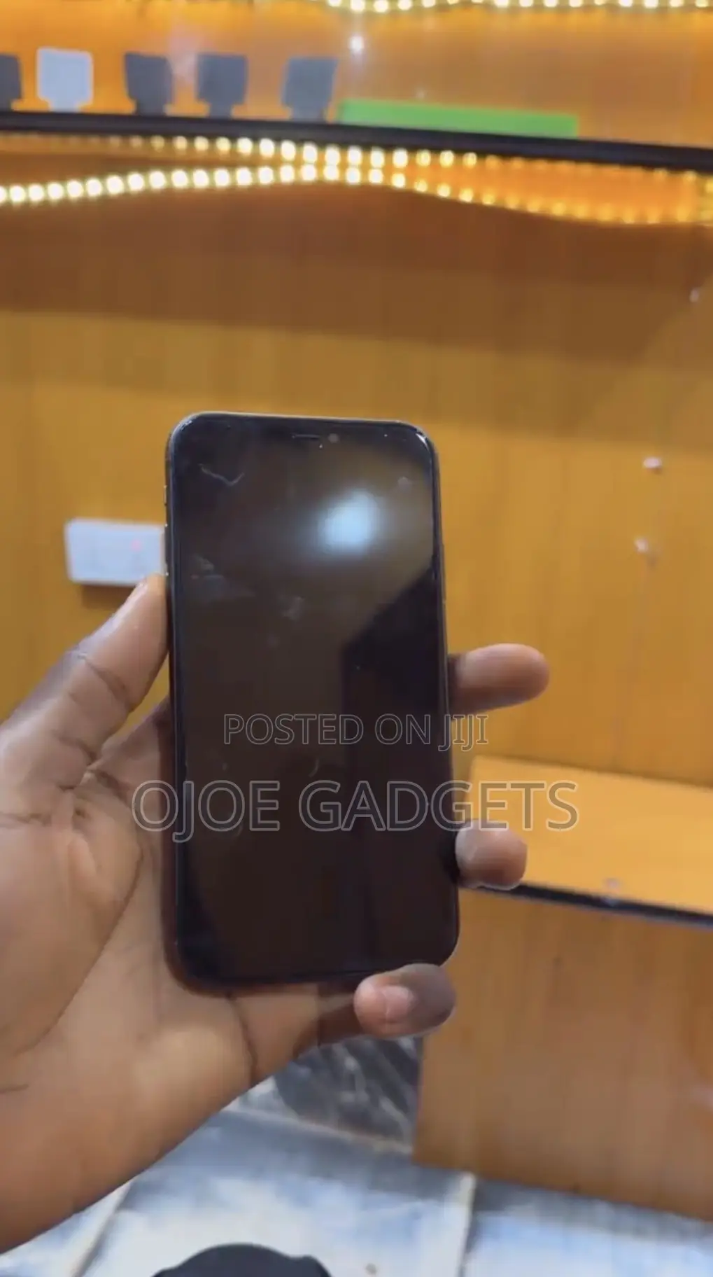 Apple iPhone 11 64 GB Black
