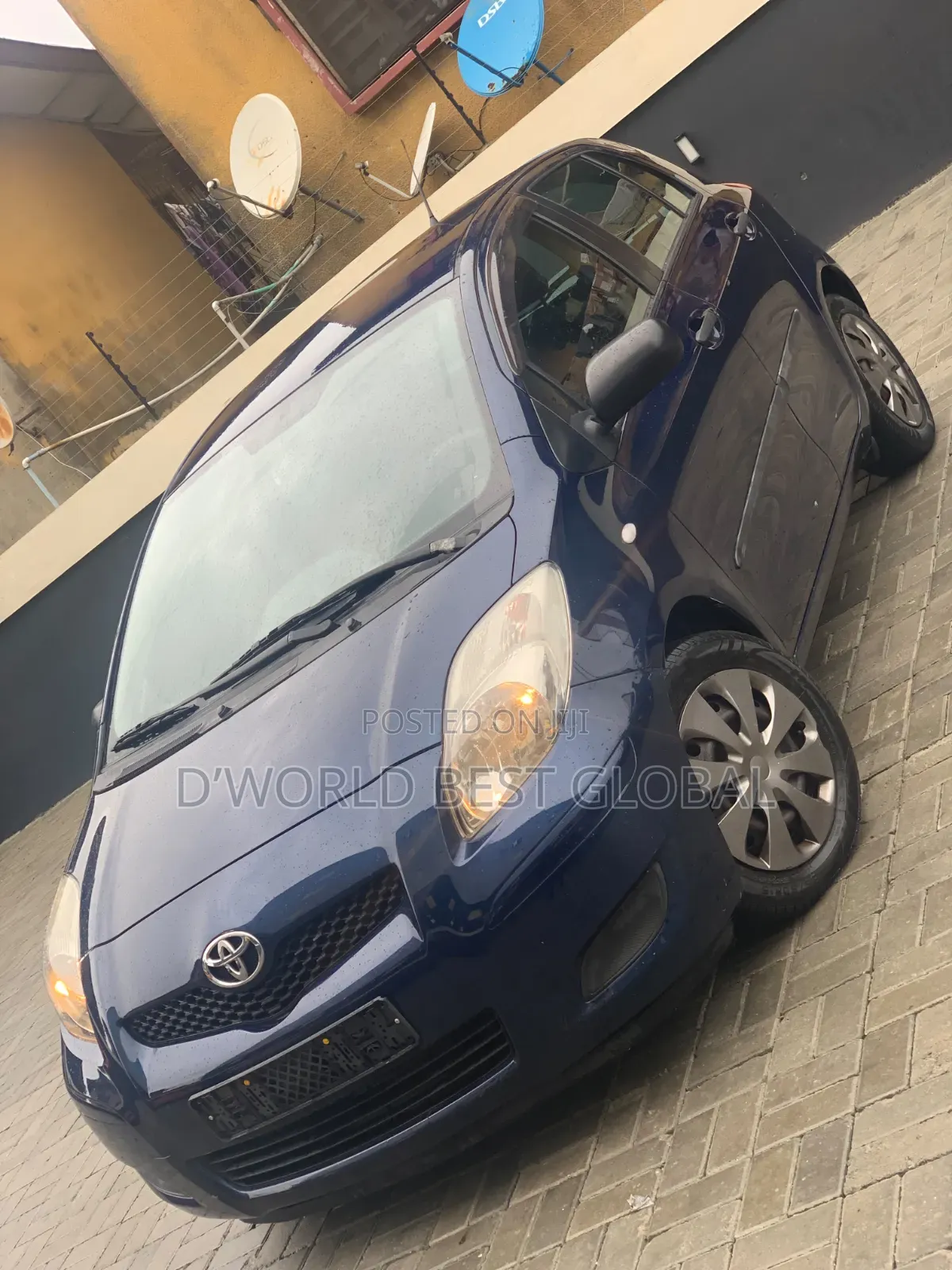 Toyota Yaris 2010 Red