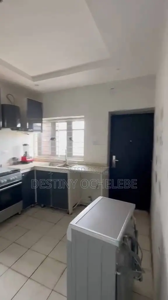 3bdrm Apartment in Guzape for sale
