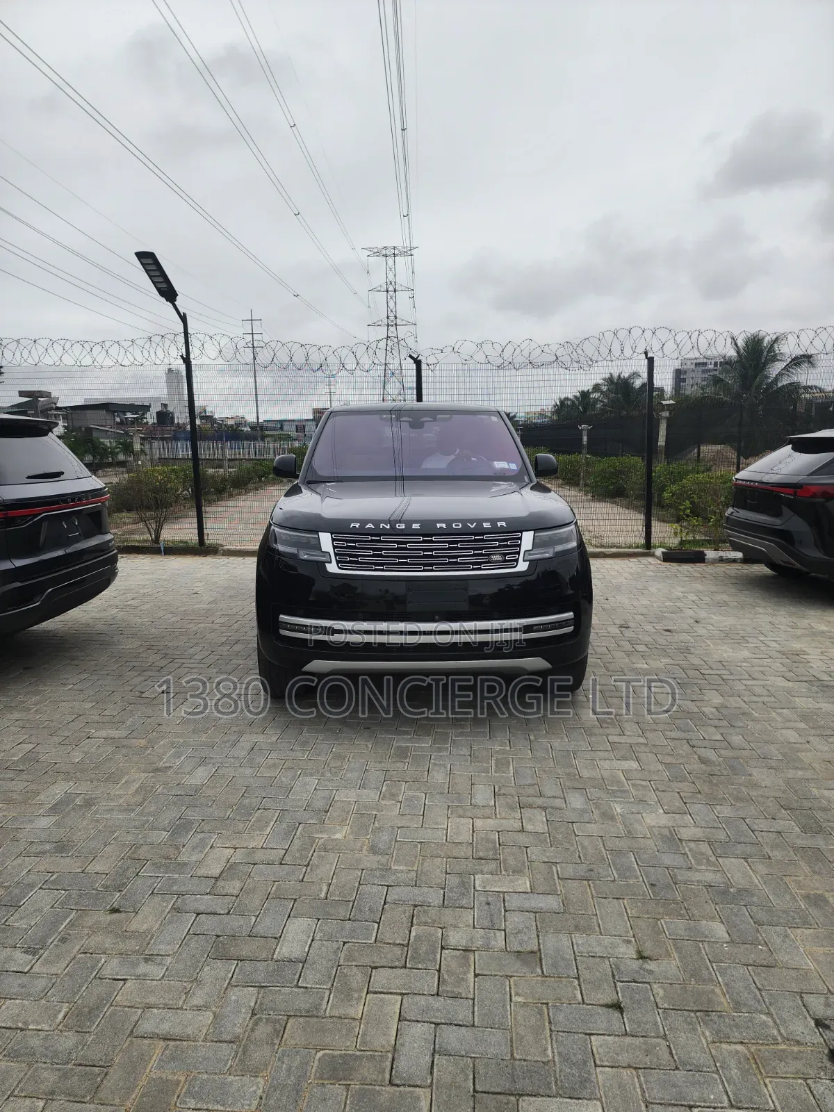 Land Rover Range Rover Vogue 2023 Black