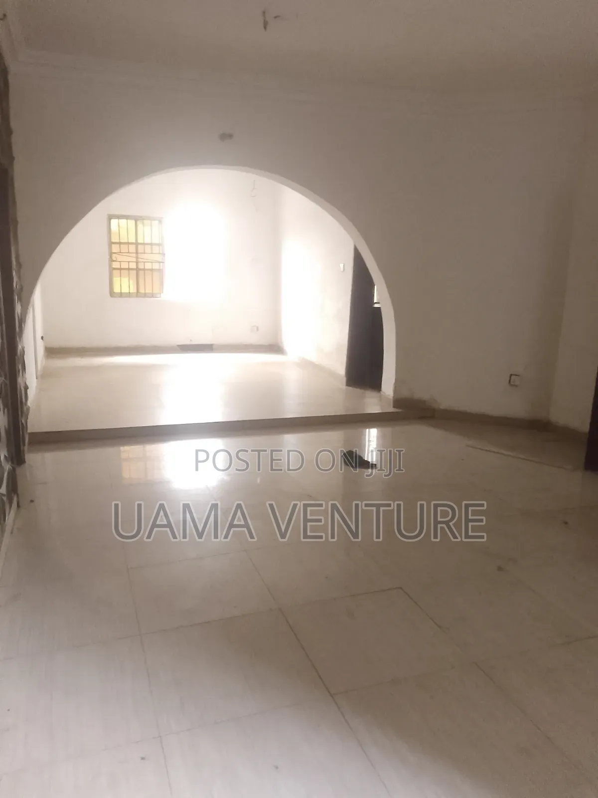 3bdrm Block of Flats in Royalpalmwill, Ado / Ajah for rent